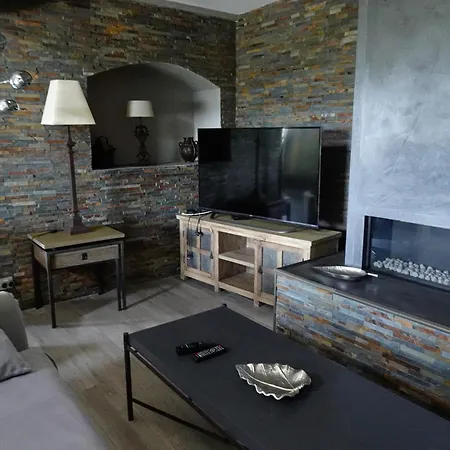 Belle Maison Avec Piscine Dans Les Hauteurs A Raphael וילה