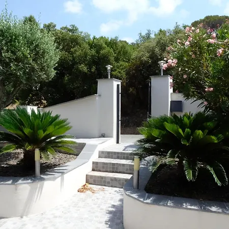 Belle Maison Avec Piscine Dans Les Hauteurs A Raphael וילה *