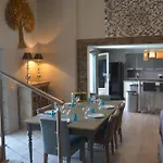 Belle Maison Avec Piscine Dans Les Hauteurs A Raphael Villa