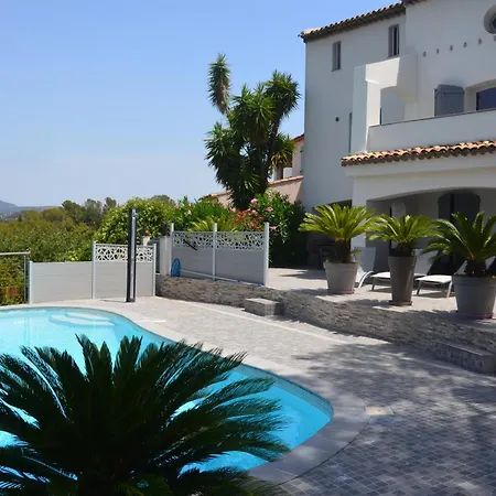 Belle Maison Avec Piscine Dans Les Hauteurs A Raphael Saint-Raphaël