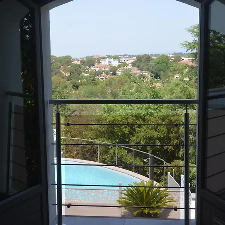 Villa Belle Maison Avec Piscine Dans Les Hauteurs à Raphael Saint-Raphaël