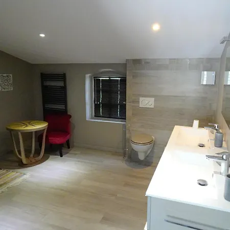 Villa Belle Maison Avec Piscine Dans Les Hauteurs à Raphael *