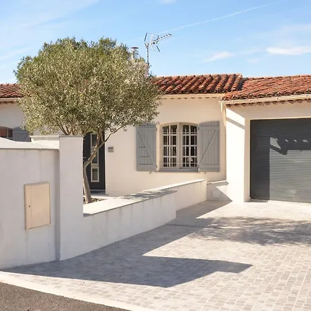 Villa Belle Maison Avec Piscine Dans Les Hauteurs A Raphael *