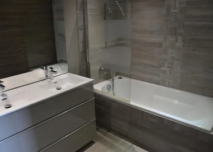 Belle Maison Avec Piscine Dans Les Hauteurs à Raphael * Saint-Raphaël