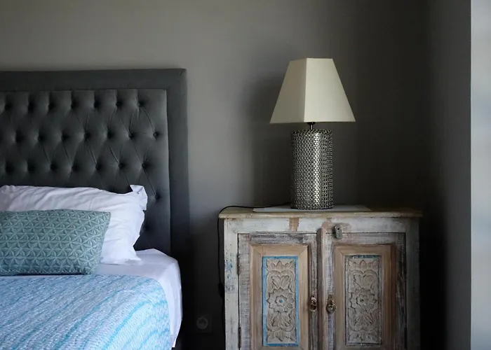 Villa Belle Maison Avec Piscine Dans Les Hauteurs à Raphael *