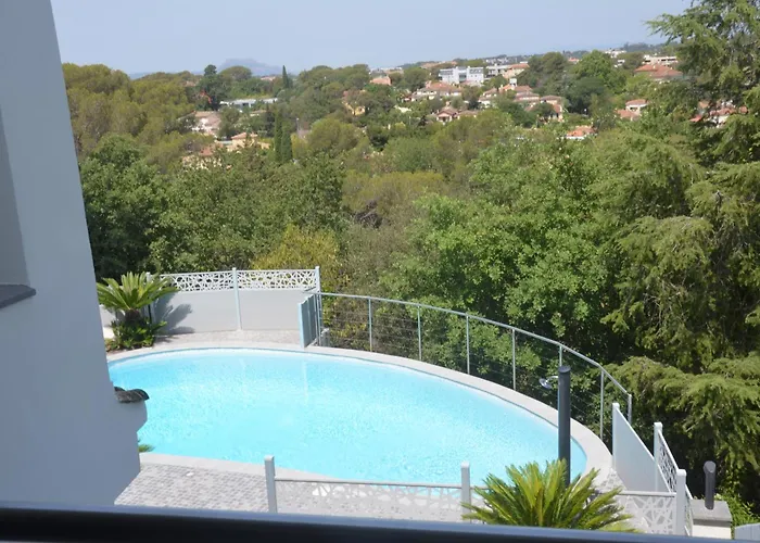 Belle Maison Avec Piscine Dans Les Hauteurs à Raphael * Saint-Raphaël