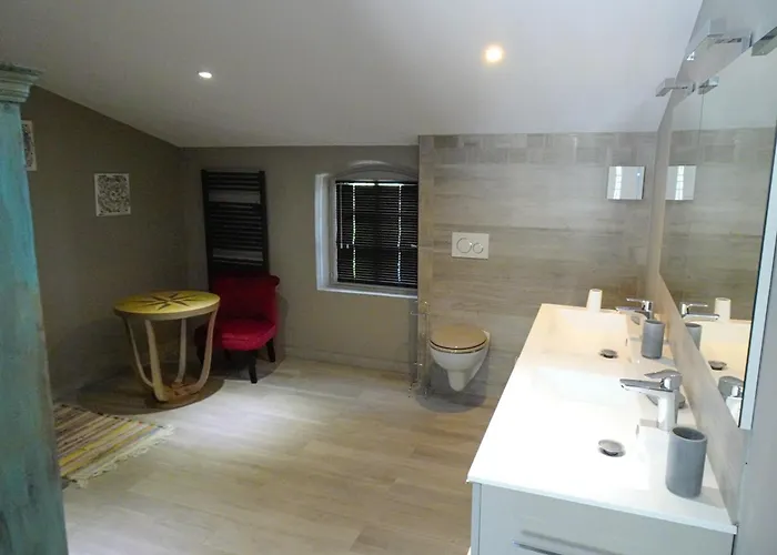 Villa Belle Maison Avec Piscine Dans Les Hauteurs à Raphael *