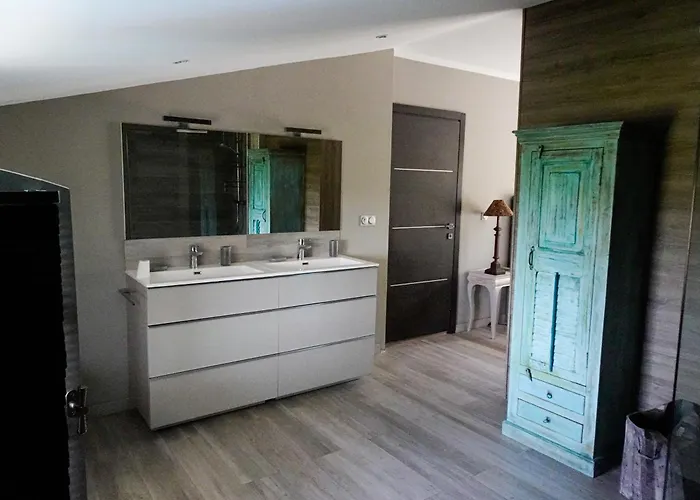 Villa Belle Maison Avec Piscine Dans Les Hauteurs à Raphael